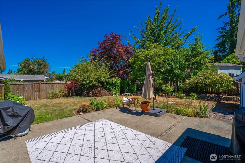 3517 Oas Drive W University Place, WA 98466
