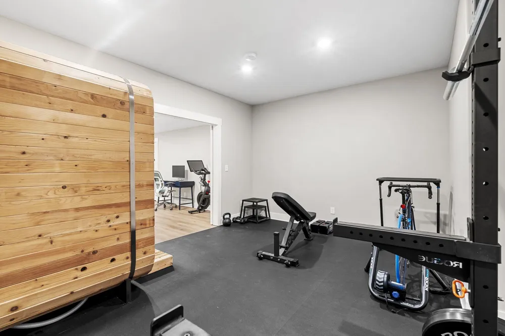 9366 E Summerfield Drive Elmwood Charter Township, MI 49684