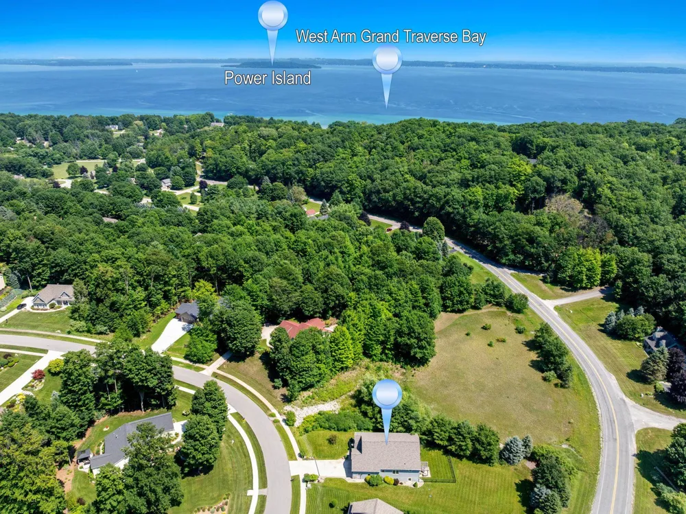 9366 E Summerfield Drive Elmwood Charter Township, MI 49684