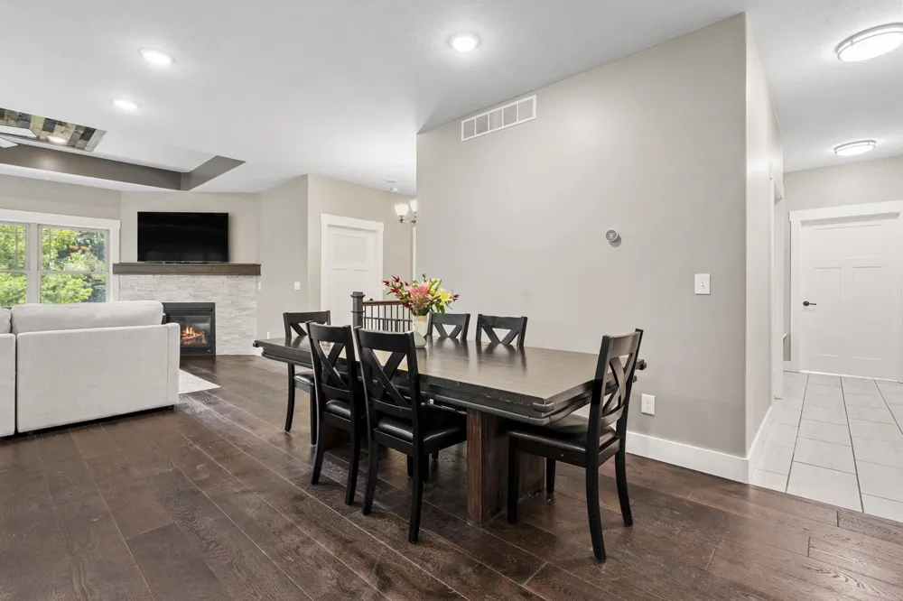 9366 E Summerfield Drive Elmwood Charter Township, MI 49684
