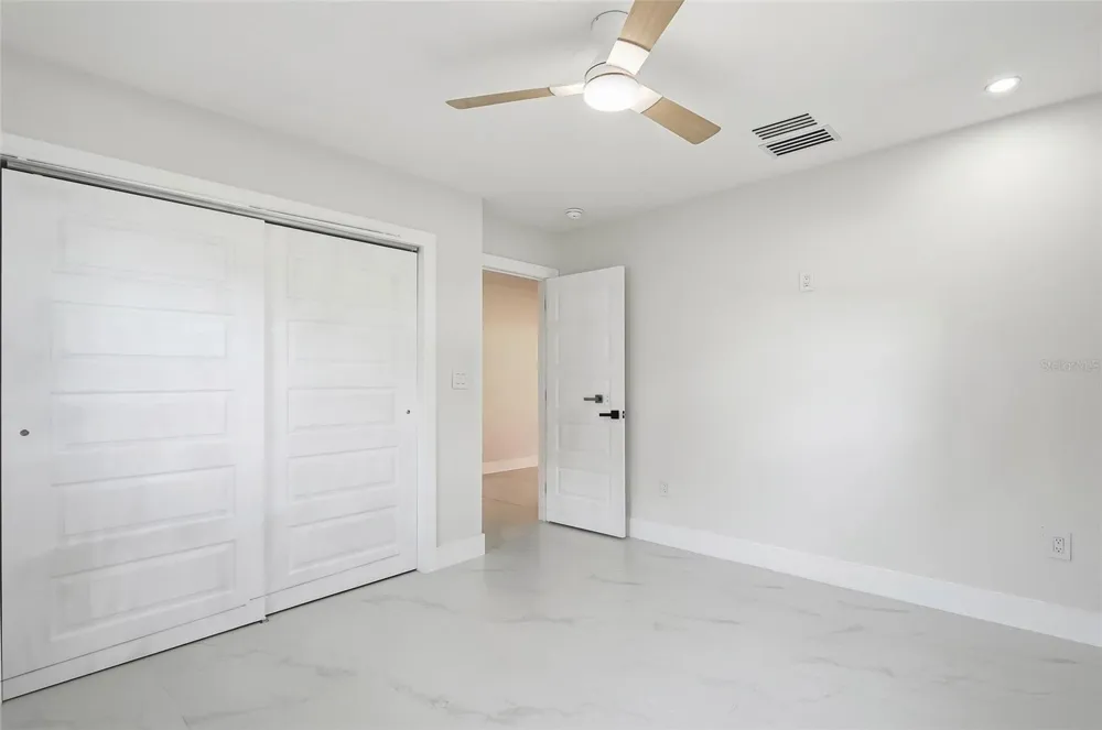 8118 TANGLEWOOD LANE Tampa, FL 33615