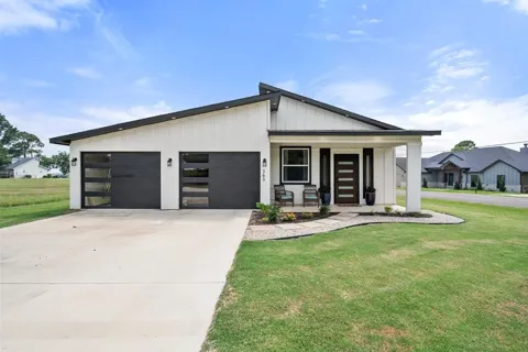 363 Cross Tie Ranch Road
