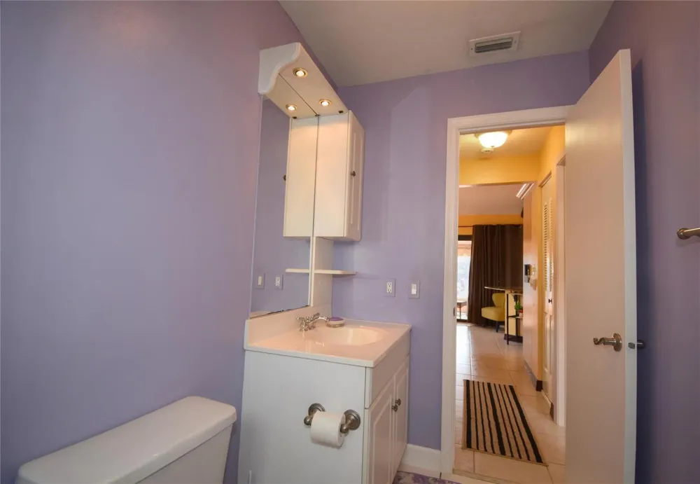 4148 NW 19TH TERRACE Oakland Park, FL 33309