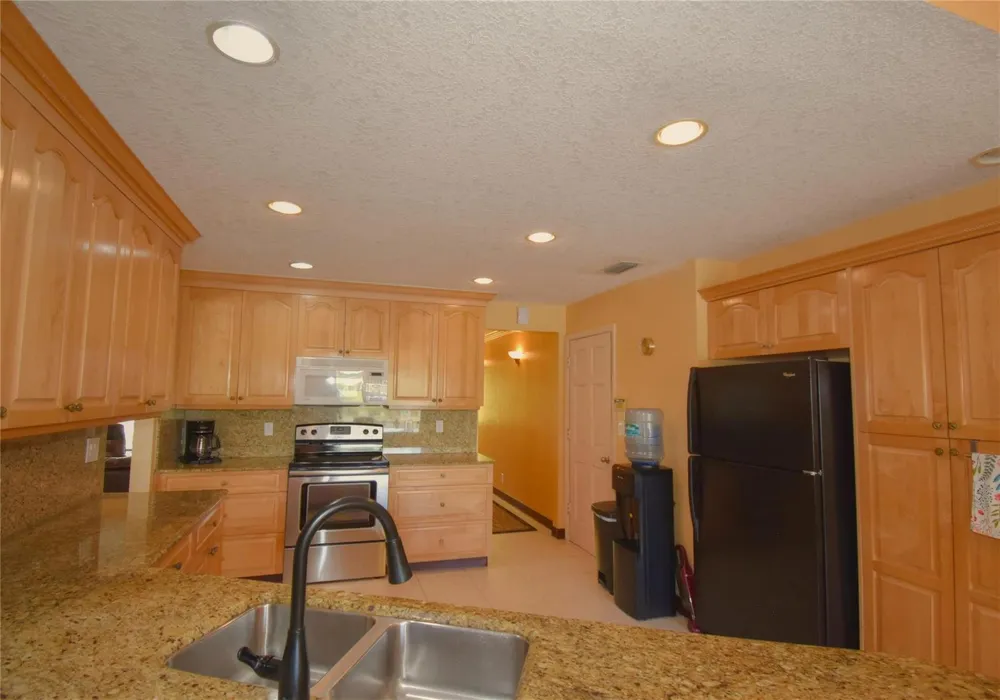 4148 NW 19TH TERRACE Oakland Park, FL 33309