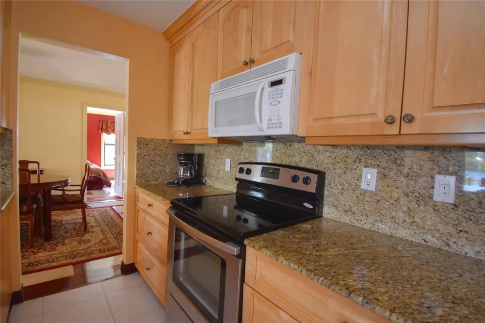 4148 NW 19TH TERRACE Oakland Park, FL 33309
