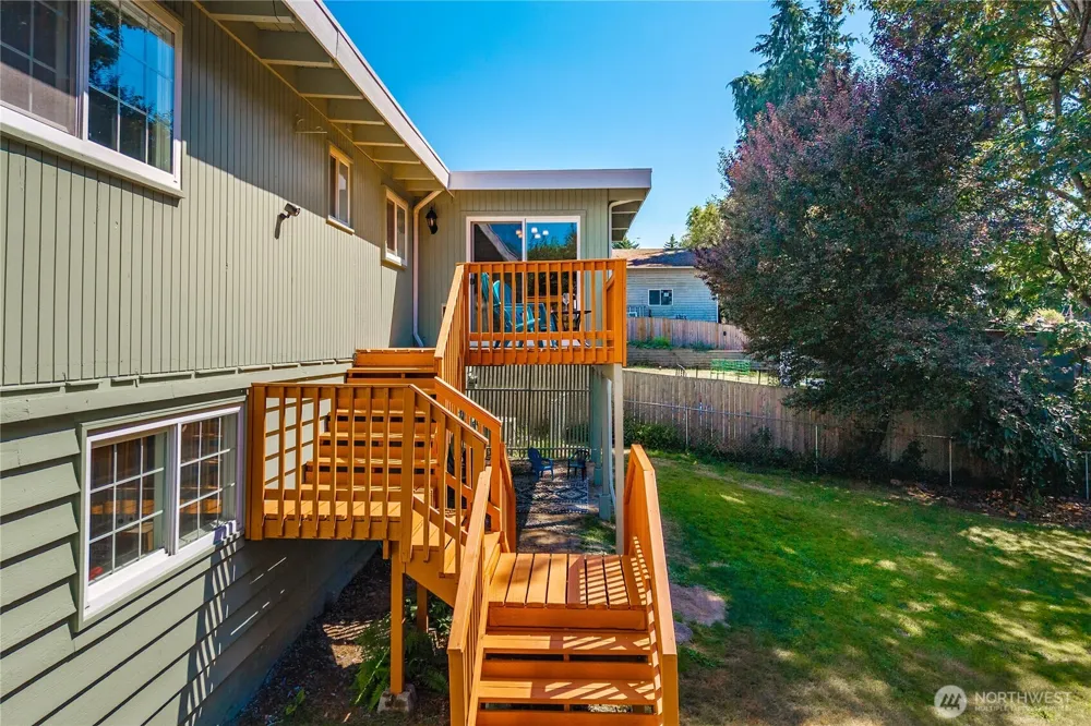 21239 14th Avenue S Des Moines, WA 98198