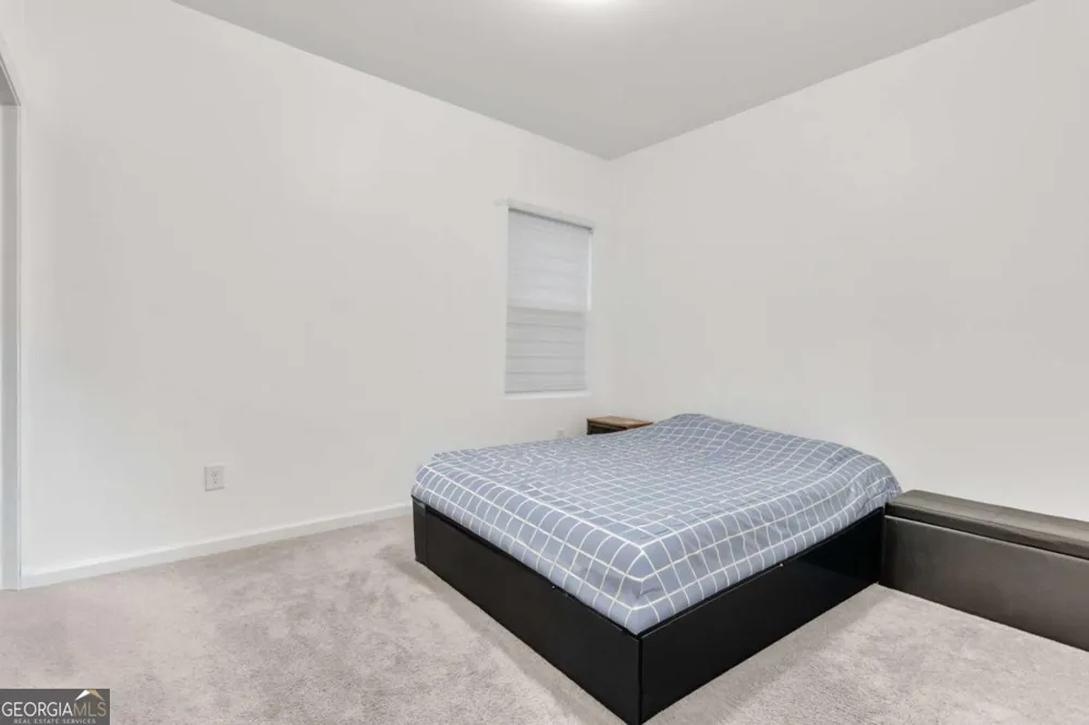 71 Carnaby ST Winder, GA 30680