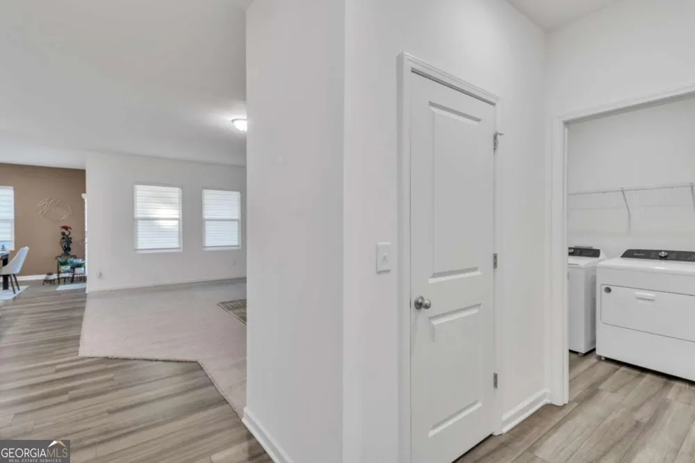 71 Carnaby ST Winder, GA 30680
