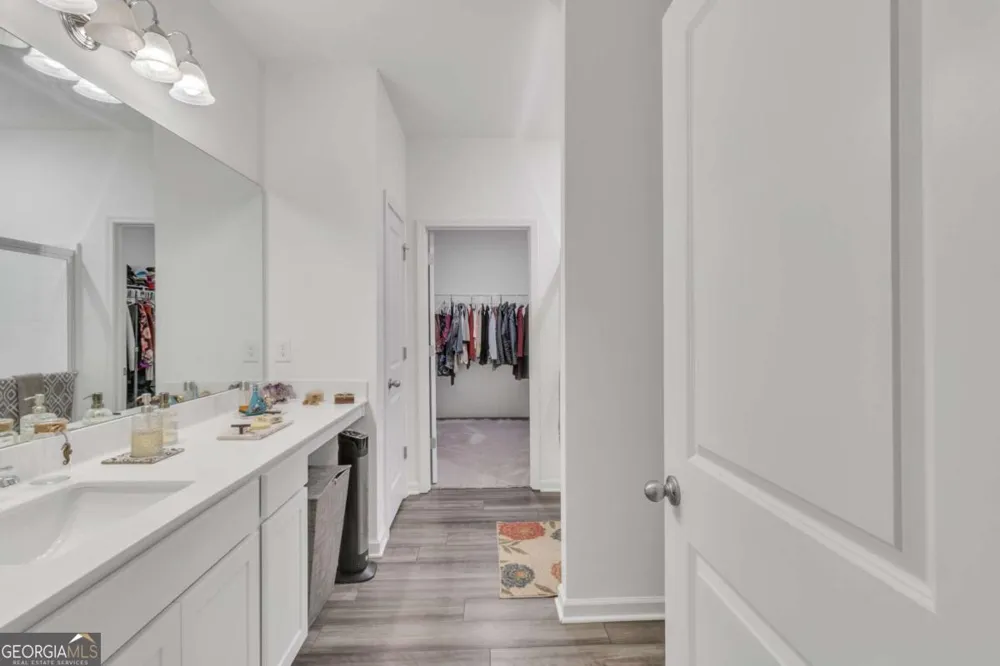 71 Carnaby ST Winder, GA 30680