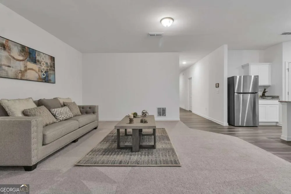 71 Carnaby ST Winder, GA 30680