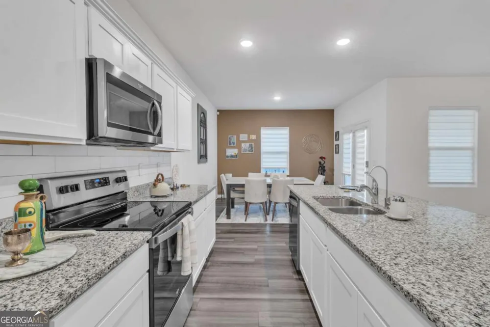 71 Carnaby ST Winder, GA 30680