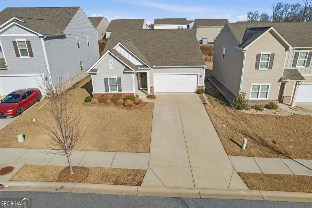 71 Carnaby ST Winder, GA 30680