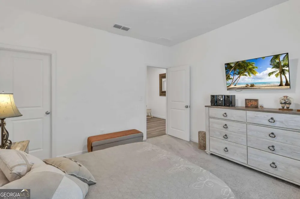 71 Carnaby ST Winder, GA 30680