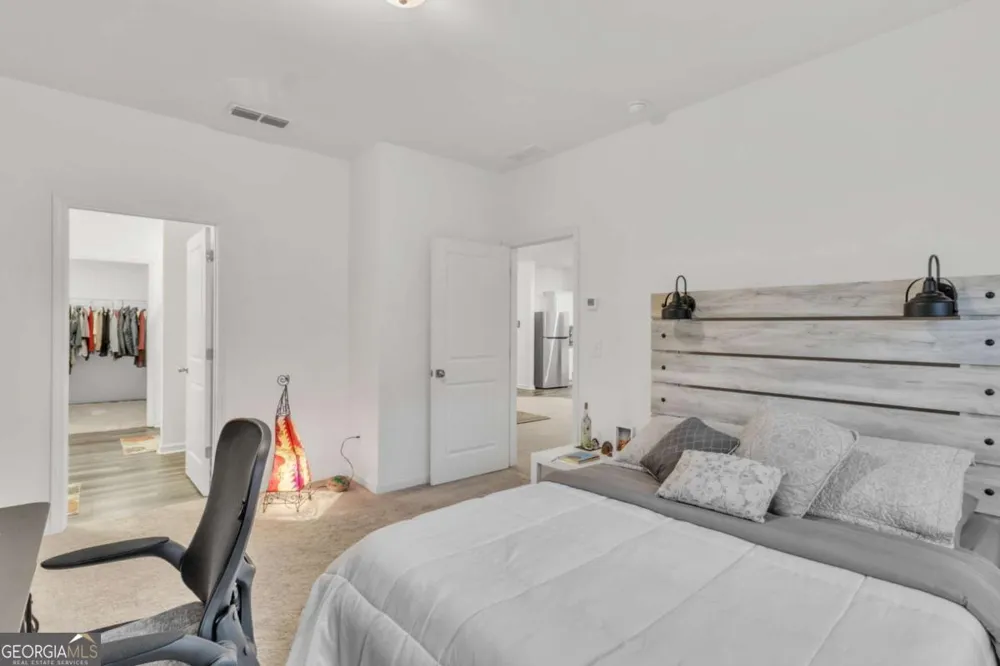71 Carnaby ST Winder, GA 30680