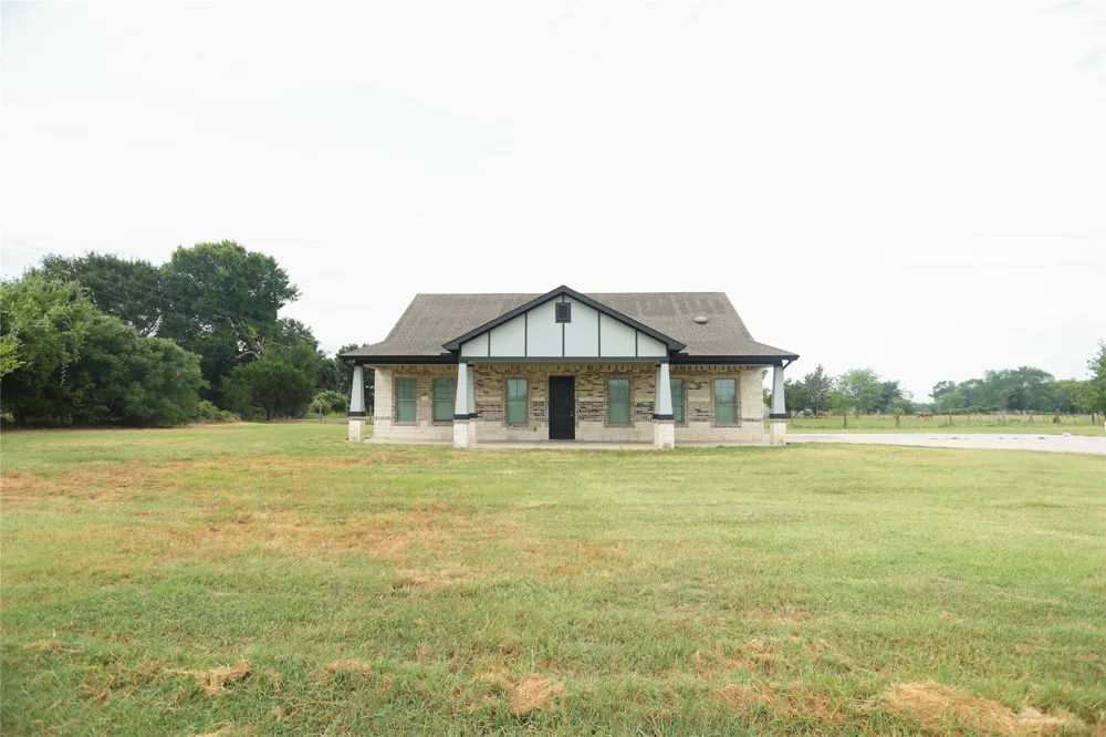 17816 County Road 4072 Kemp, TX 75143