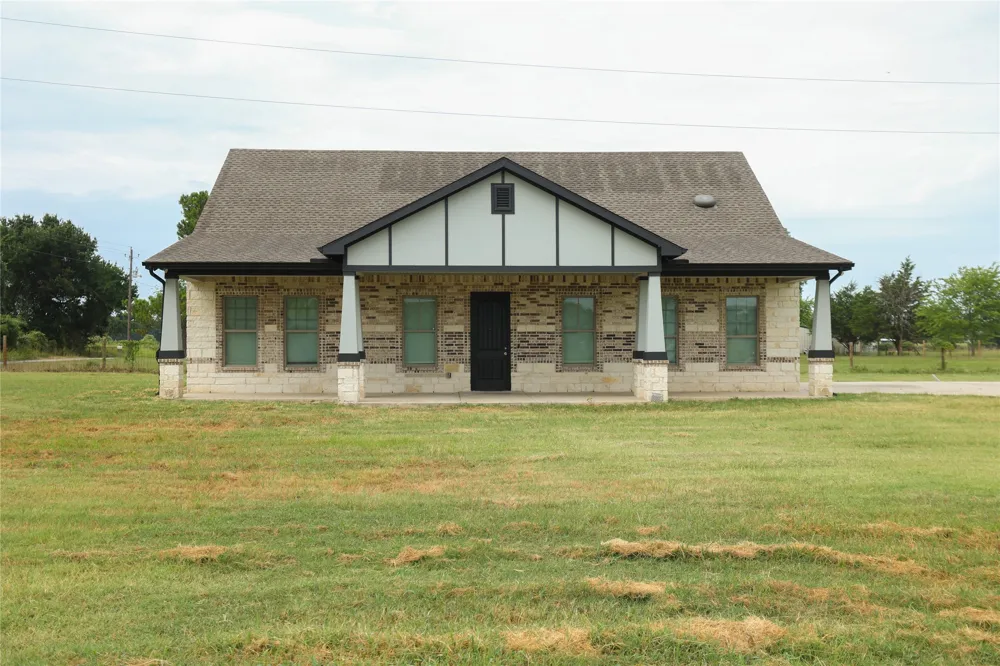 17816 County Road 4072 Kemp, TX 75143