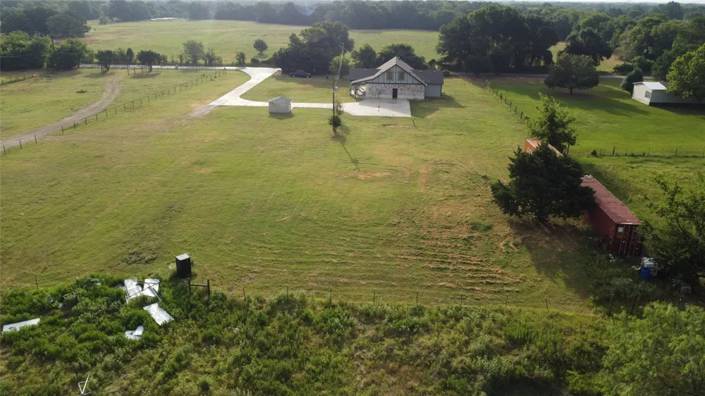 17816 County Road 4072 Kemp, TX 75143