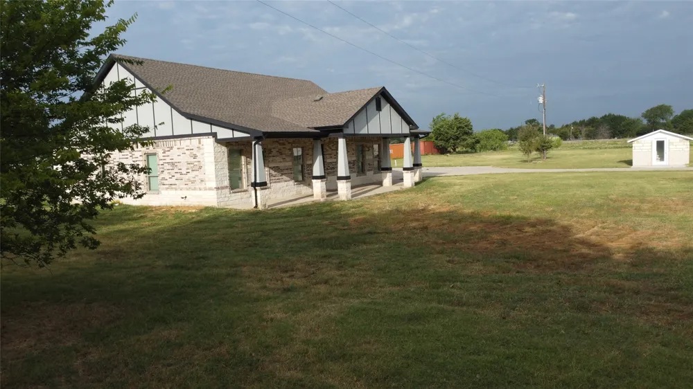 17816 County Road 4072 Kemp, TX 75143