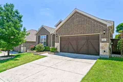 211 Copper Canyon Drive