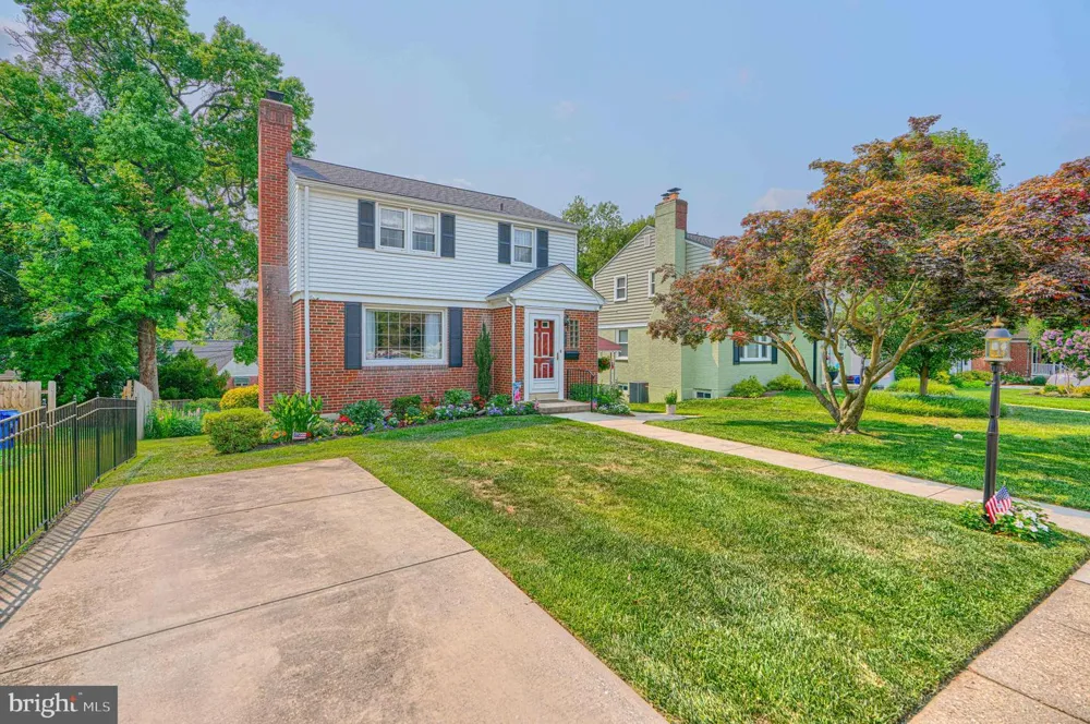 6012 WINTHROPE AVENUE Baltimore, MD 21206