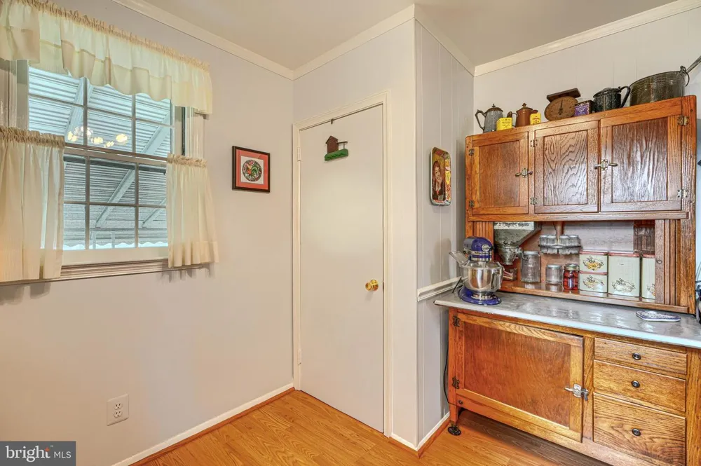 6012 WINTHROPE AVENUE Baltimore, MD 21206