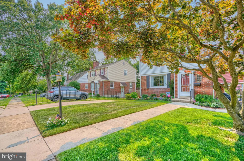6012 WINTHROPE AVENUE Baltimore, MD 21206