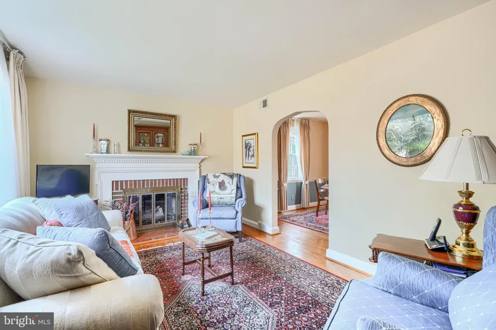 6012 WINTHROPE AVENUE Baltimore, MD 21206