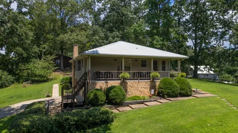327 Russwood Dr