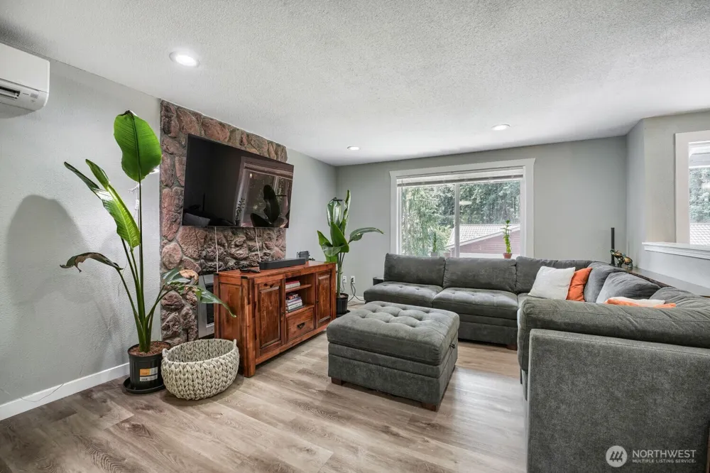18608 SE 265th Street Covington, WA 98042