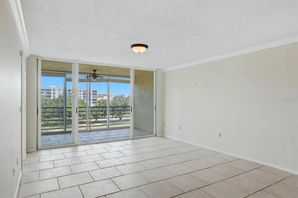 4550 PINEBROOK CIRCLE #403 Bradenton, FL 34209