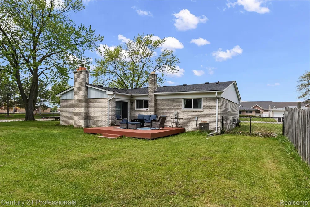 37010 Calka Drive Sterling Heights City, MI 48310