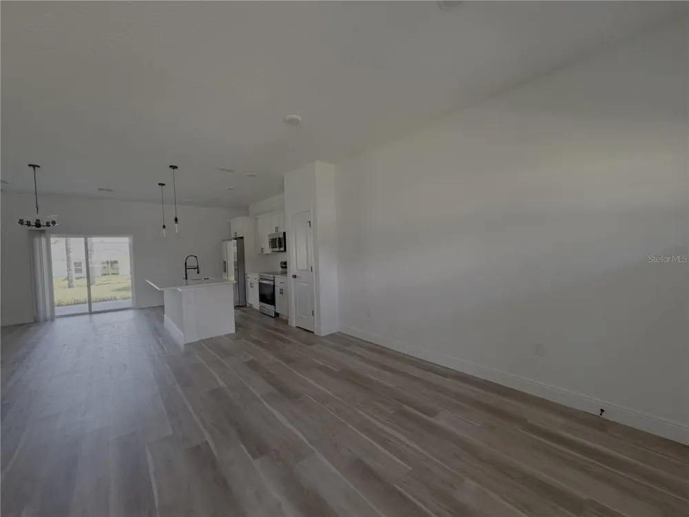1852 W QUAKER LANE Citrus Springs, FL 34434