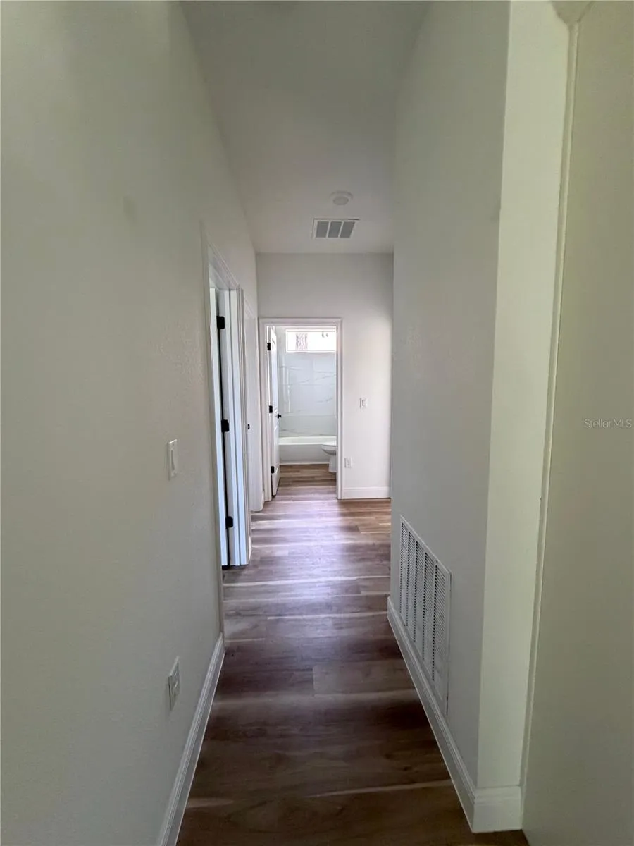 1852 W QUAKER LANE Citrus Springs, FL 34434
