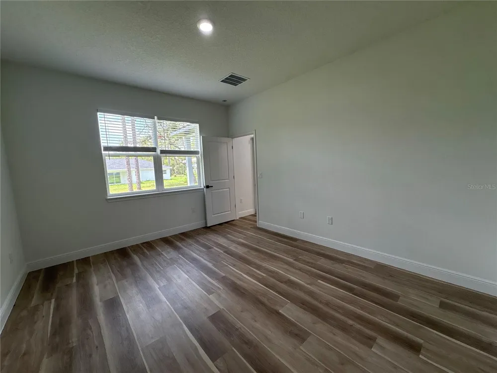 1852 W QUAKER LANE Citrus Springs, FL 34434