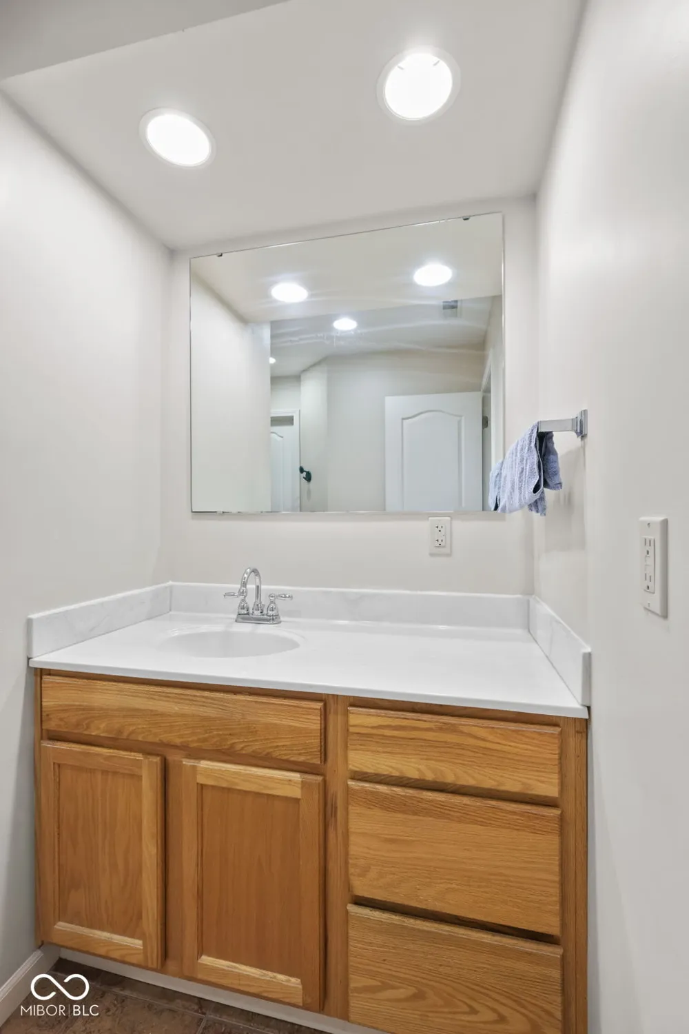 923 Stave Oak Drive Beech Grove, IN 46107