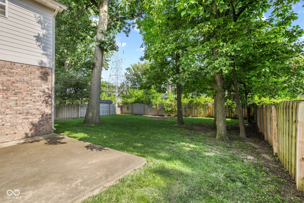 923 Stave Oak Drive Beech Grove, IN 46107