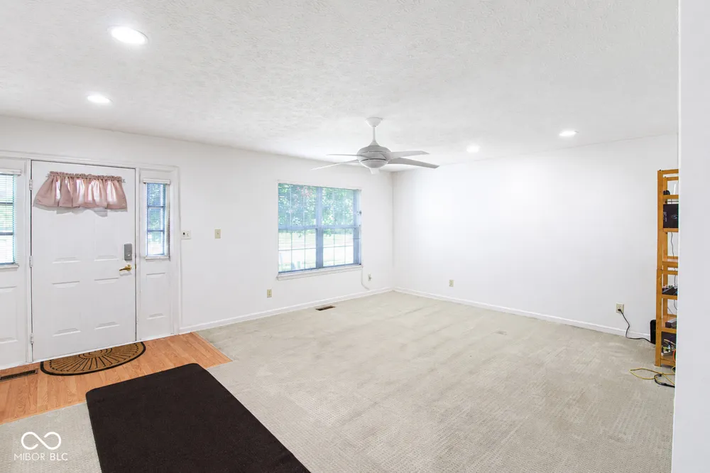 923 Stave Oak Drive Beech Grove, IN 46107