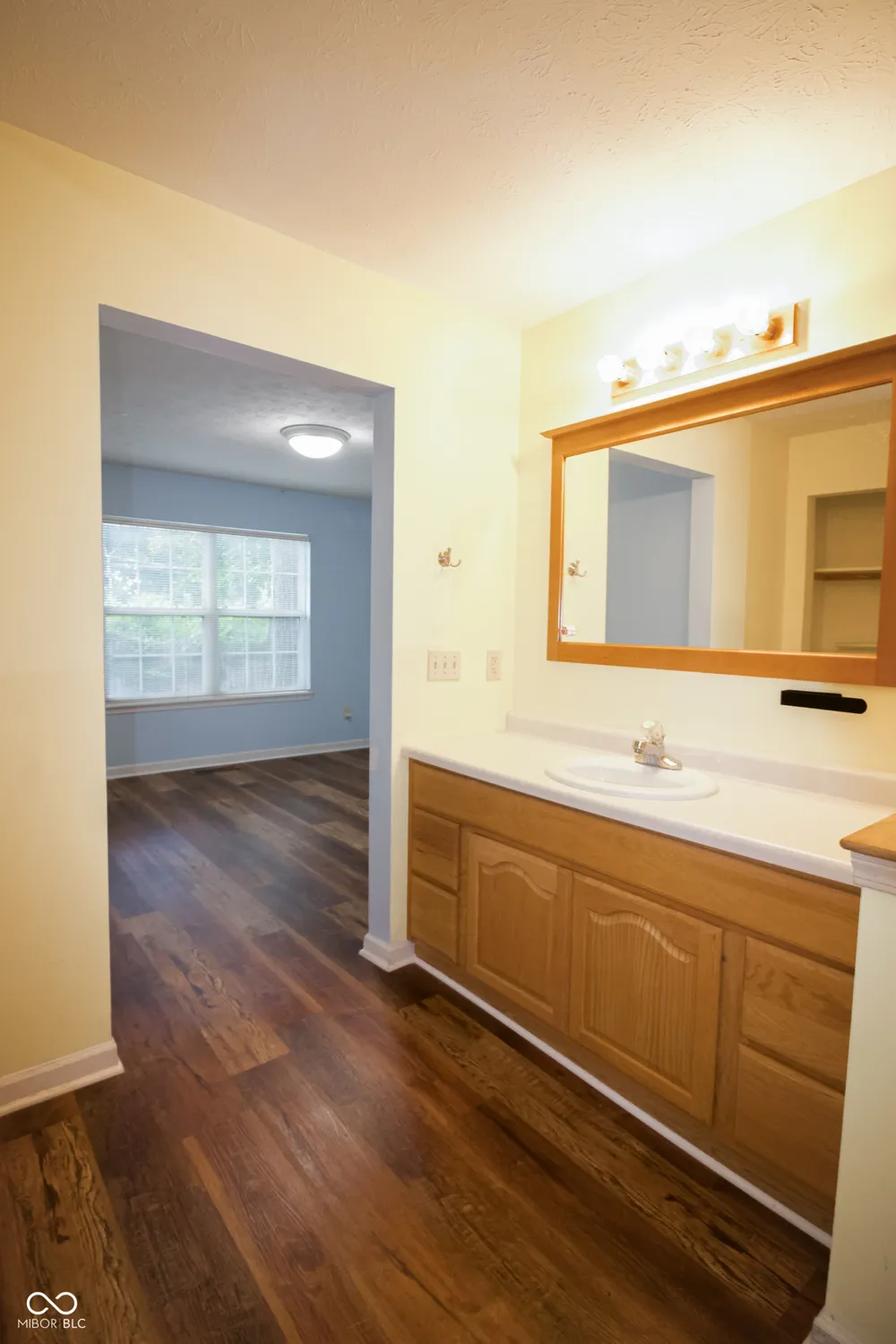 923 Stave Oak Drive Beech Grove, IN 46107