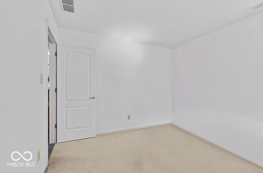 923 Stave Oak Drive Beech Grove, IN 46107