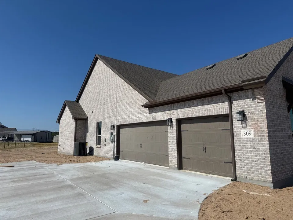 309 Texas Sage Trail Weatherford, TX 76085