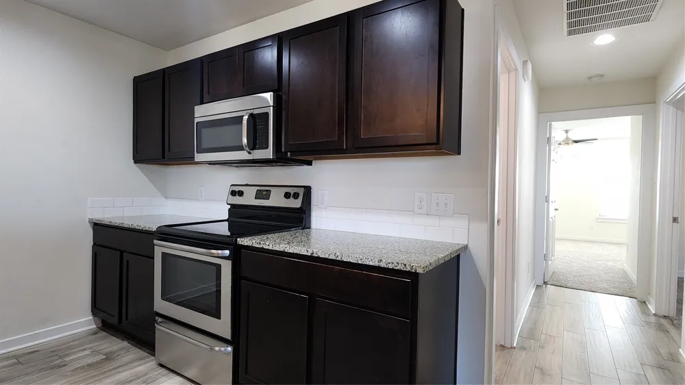 931 Robineta Gunter, TX 75058