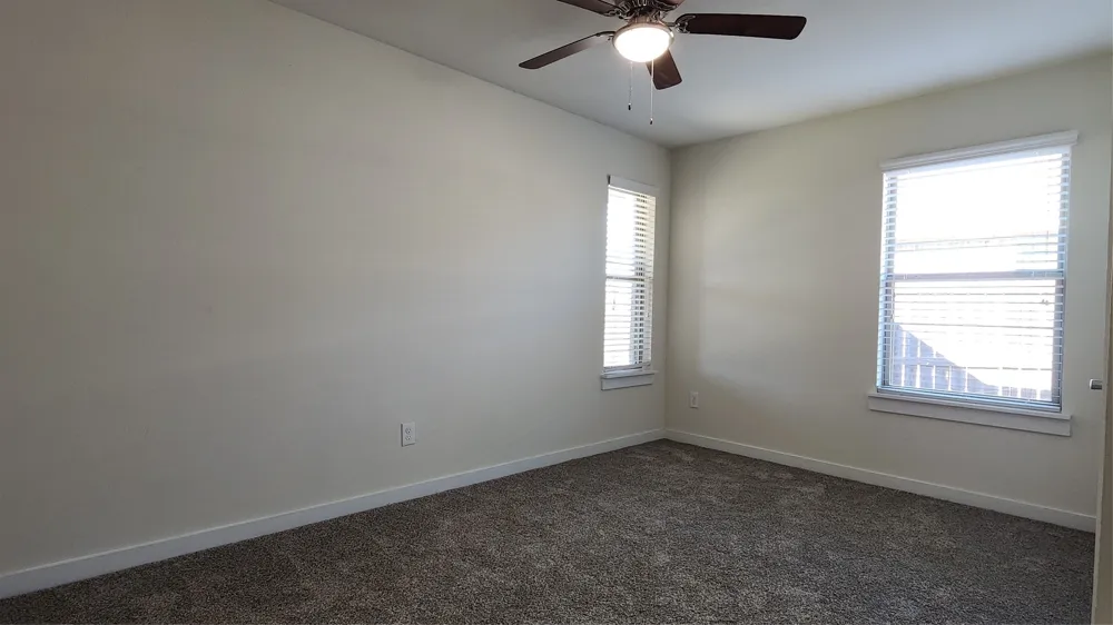 931 Robineta Gunter, TX 75058