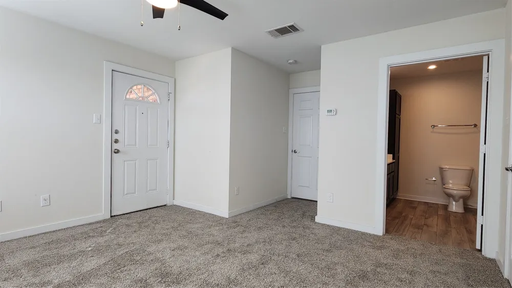 931 Robineta Gunter, TX 75058