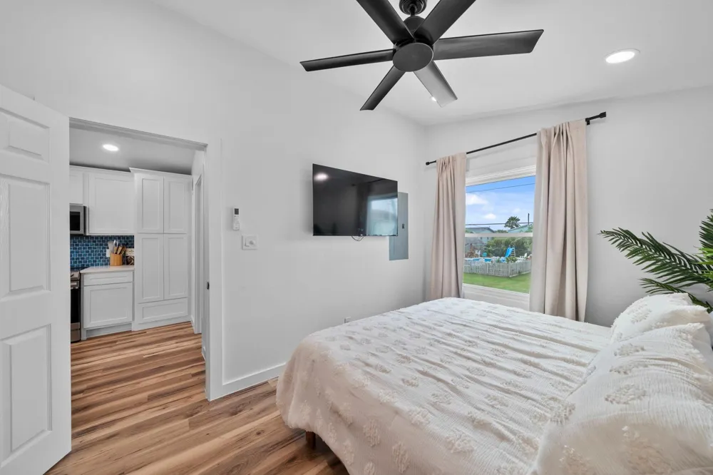 16708 Cabeza De Vaca Jamaica Beach, TX 77554