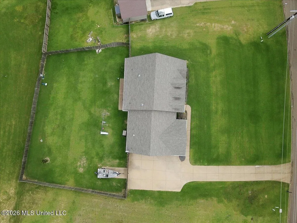 1943 Laughter Road Nesbit, MS 38651