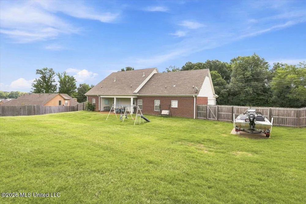 1943 Laughter Road Nesbit, MS 38651