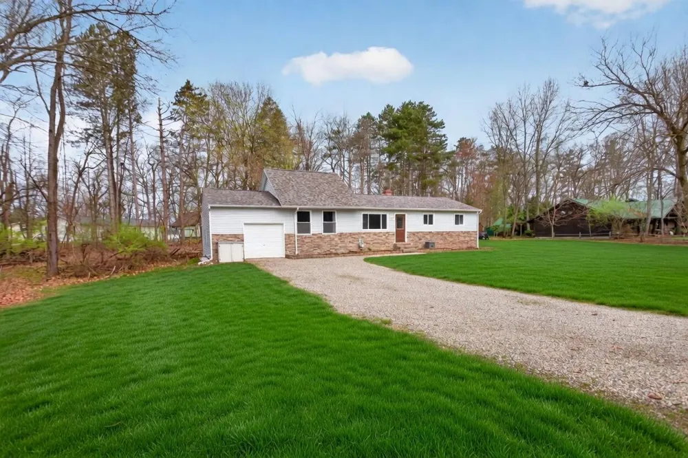 11444 Hillary Drive Jerome, MI 49249