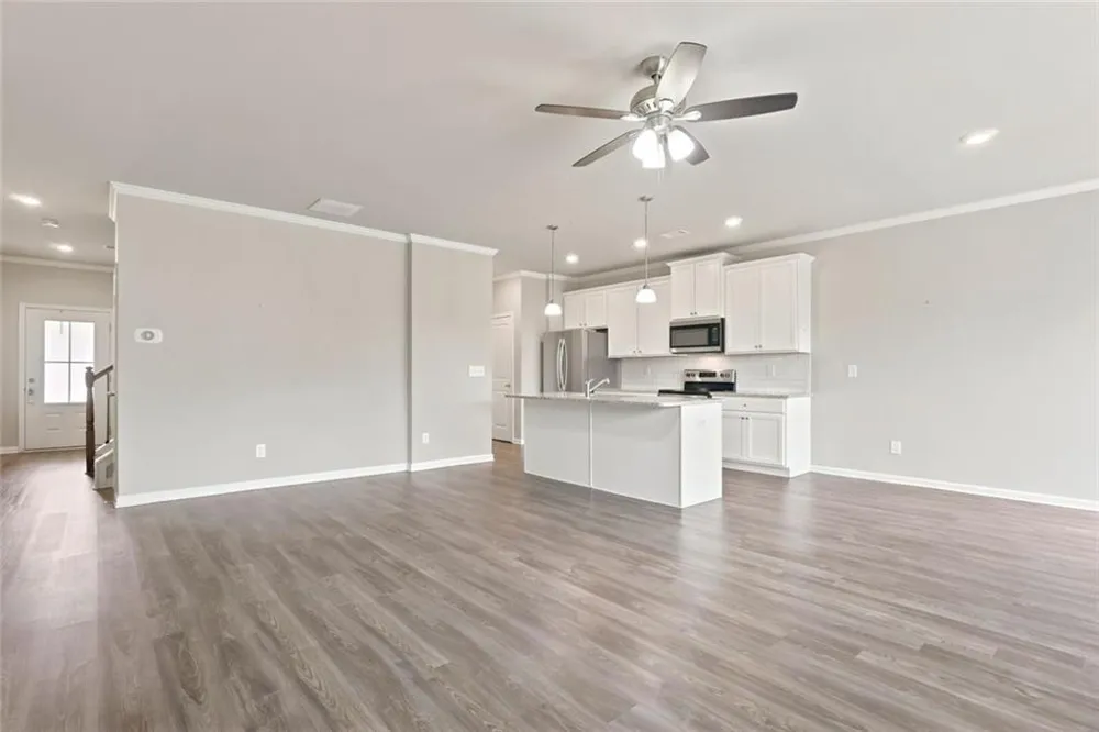 5052 Silver Fox Road Oakwood, GA 30566