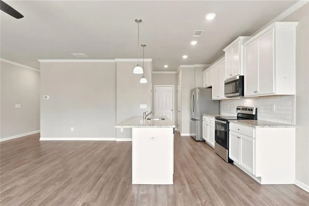 5052 Silver Fox Road Oakwood, GA 30566