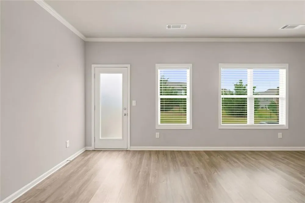 5052 Silver Fox Road Oakwood, GA 30566